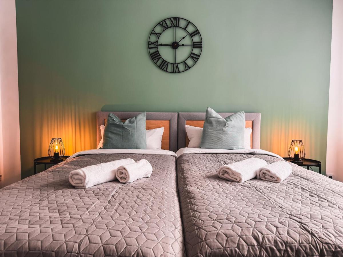 Immostay City Apartments - Modern & Wifi BRE المظهر الخارجي الصورة