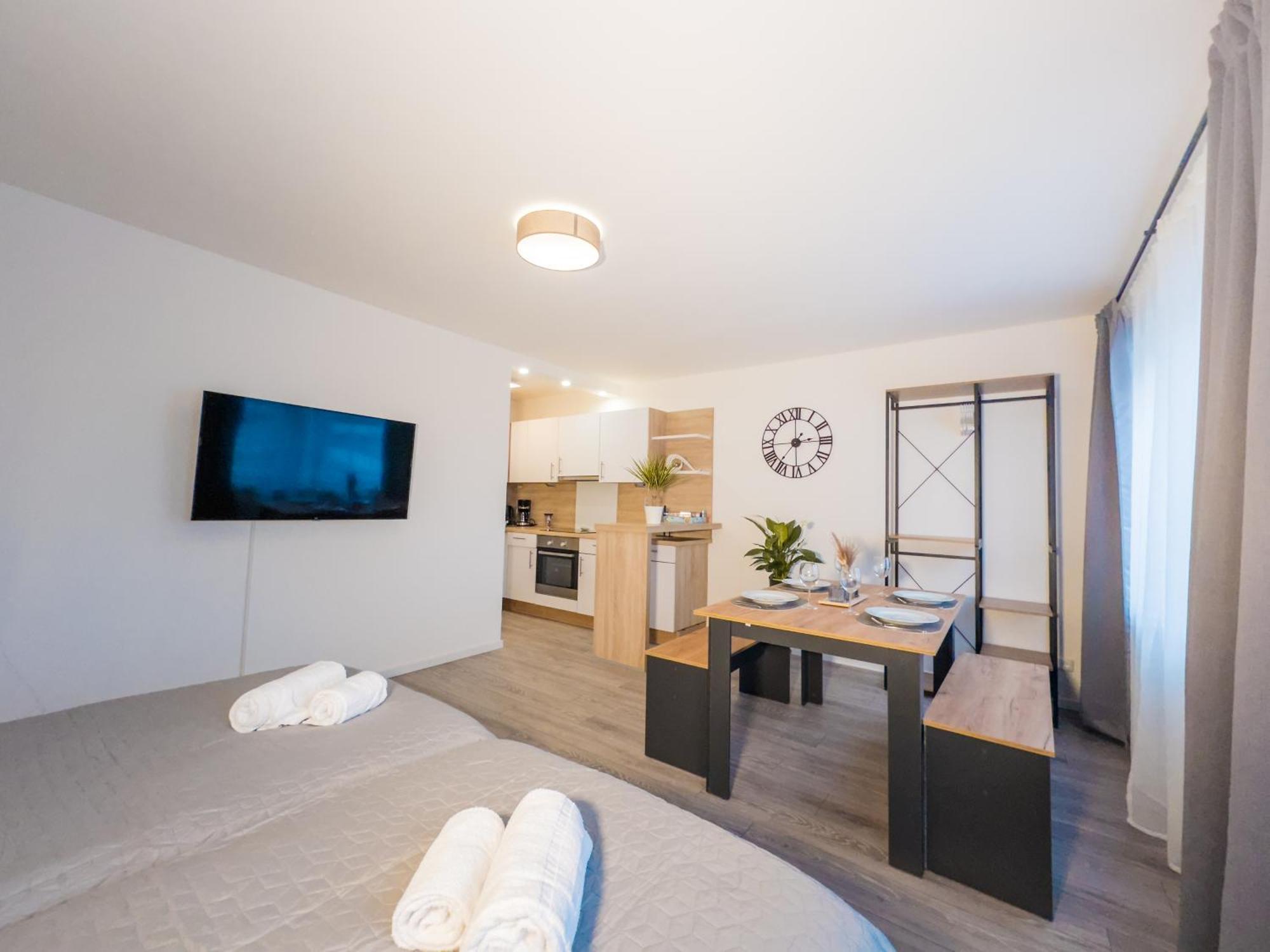 Immostay City Apartments - Modern & Wifi BRE المظهر الخارجي الصورة